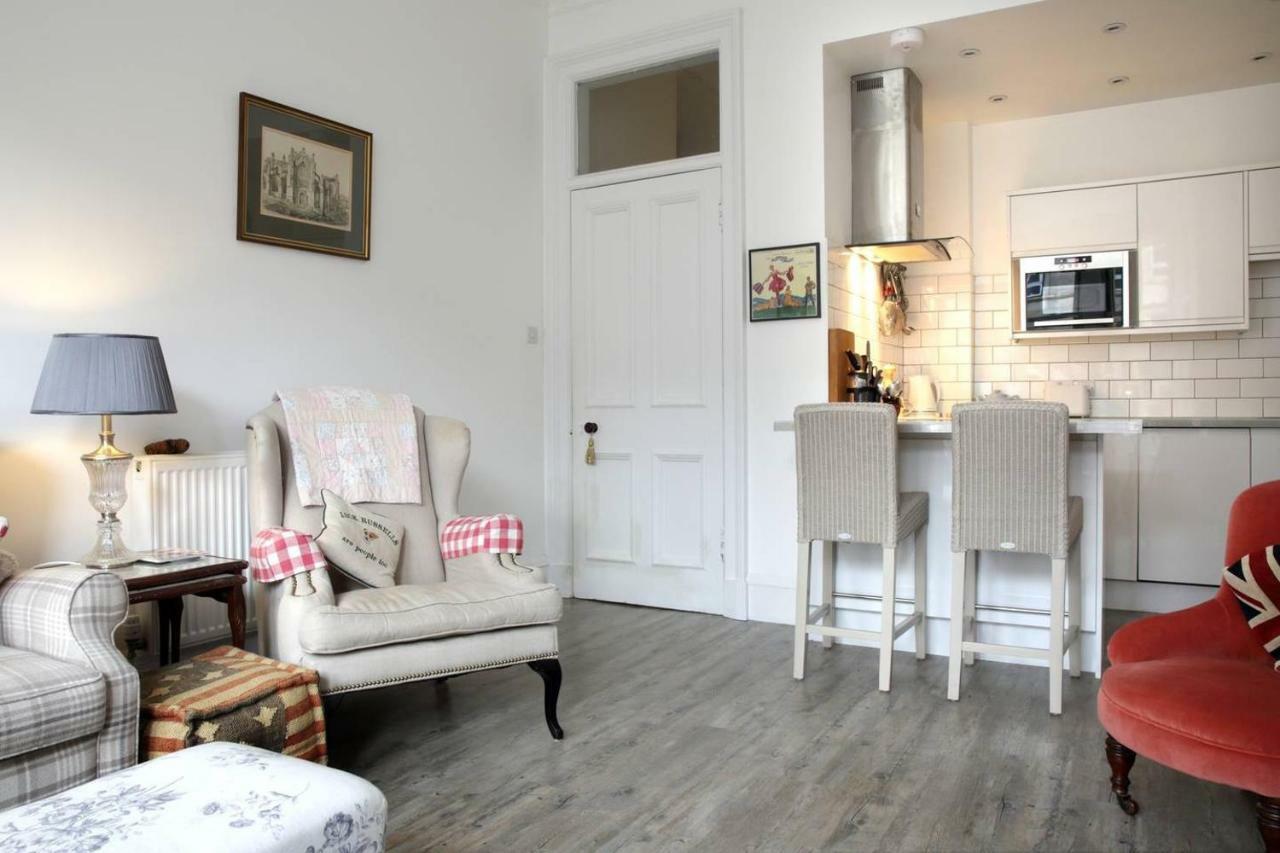 5 Star Beautiful & Vintage, Spacious Apt In Chic Location! Edimburgo Esterno foto